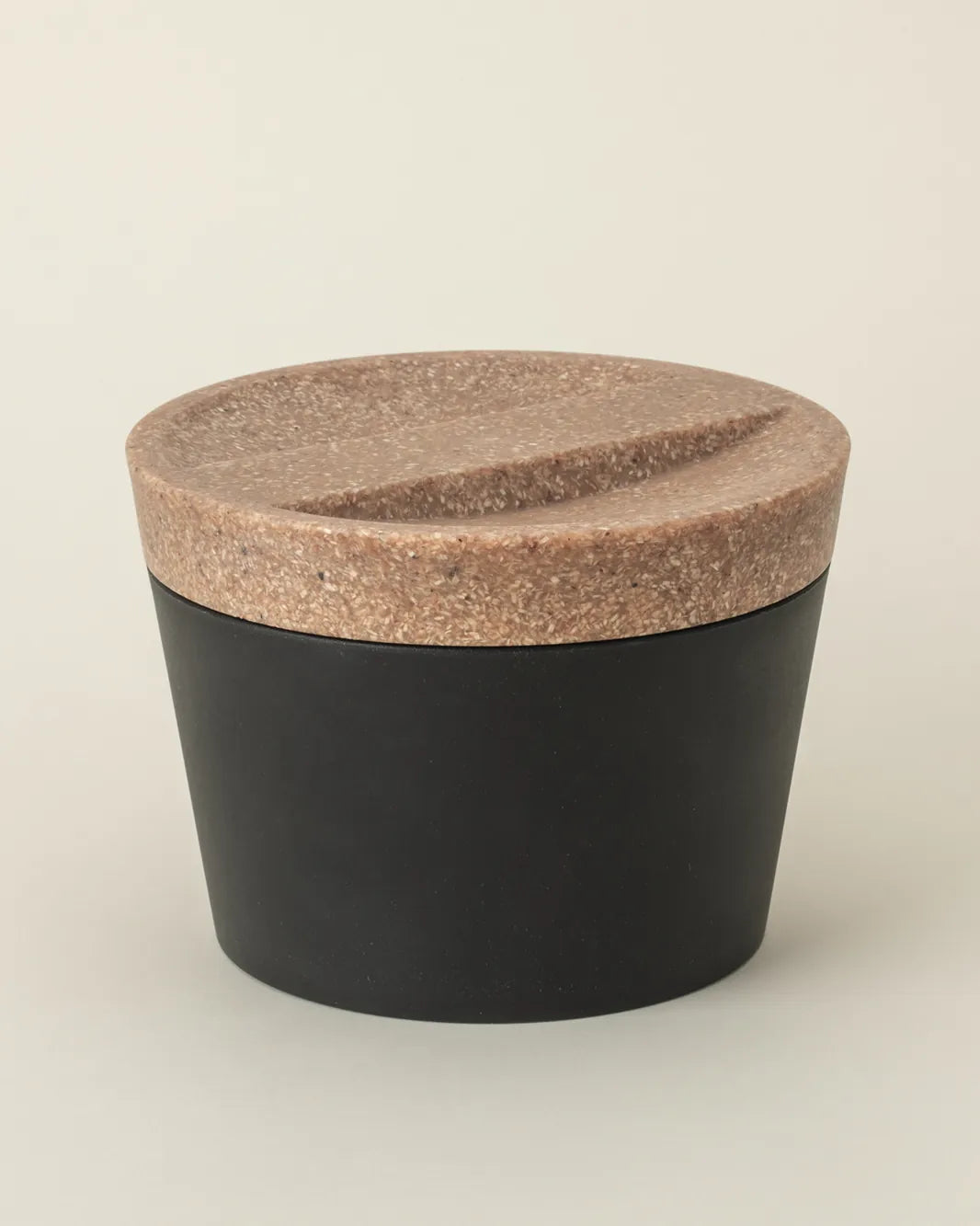 Black with Natural Lid